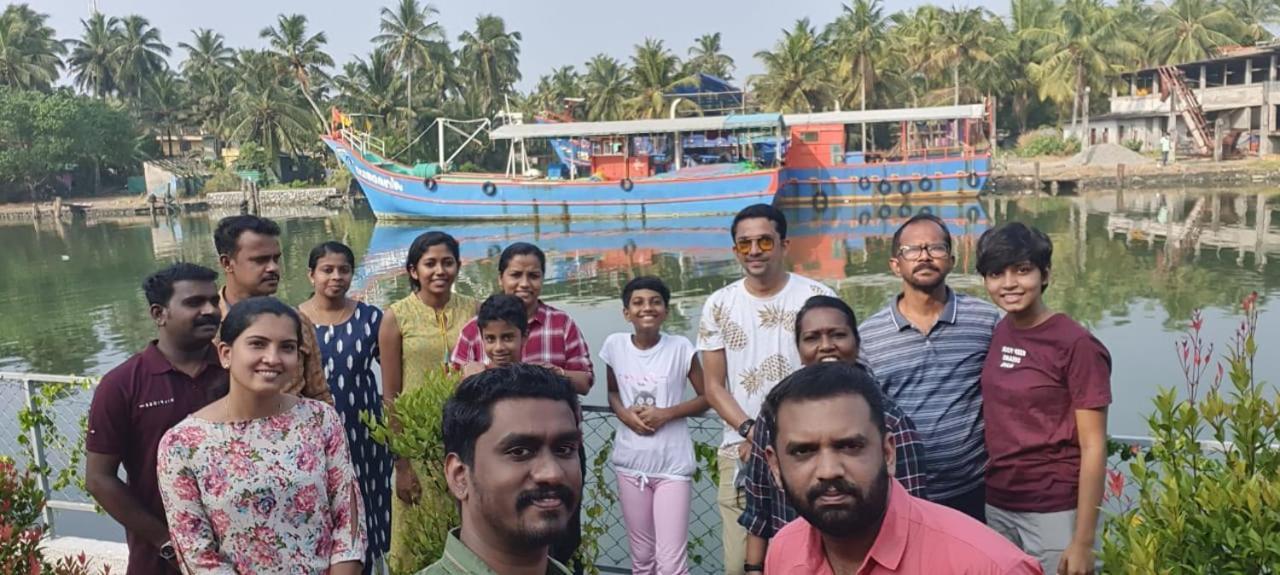 Canalview Private Cottage Azhikkal Ayiram Thengu Panmana Luaran gambar